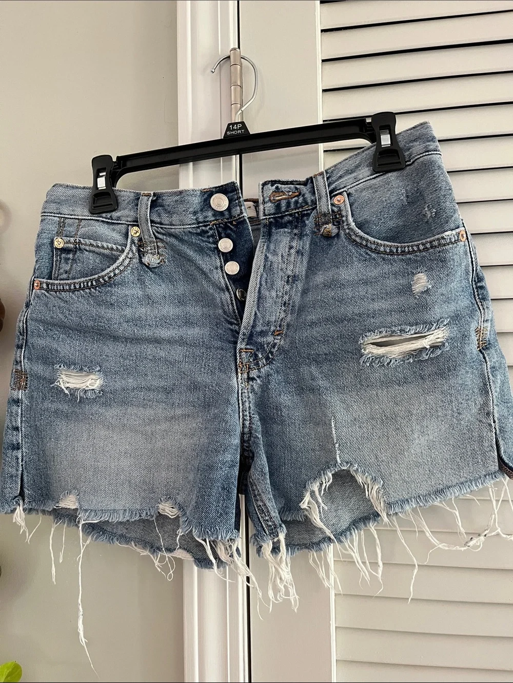 We The Free Distressed Light Blue Denim Jean Shorts